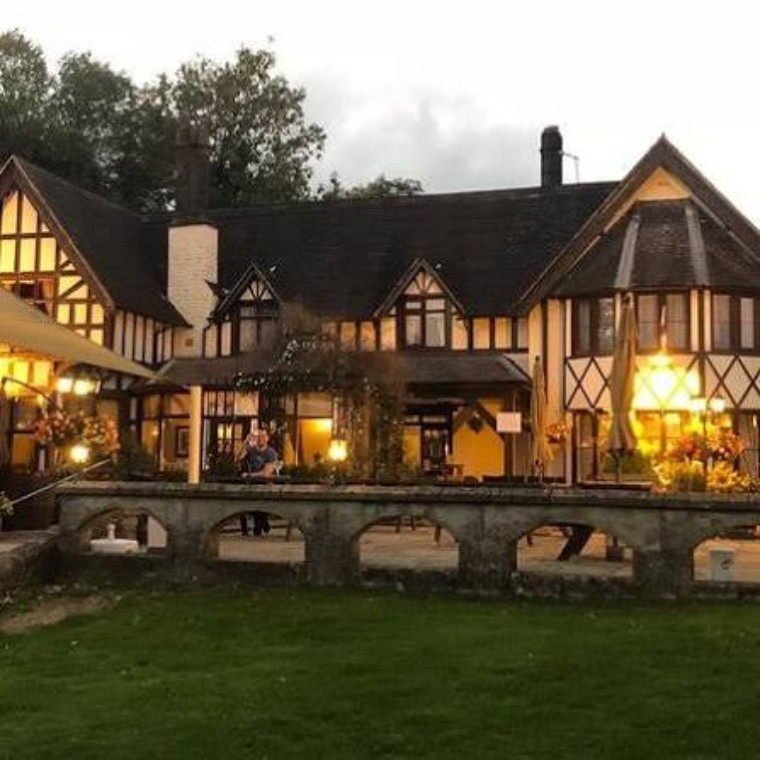 Peak district hotel available for weddings. Bentley Brook Inn