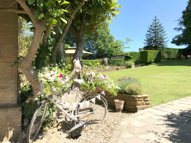 Gardens at Old Bridge