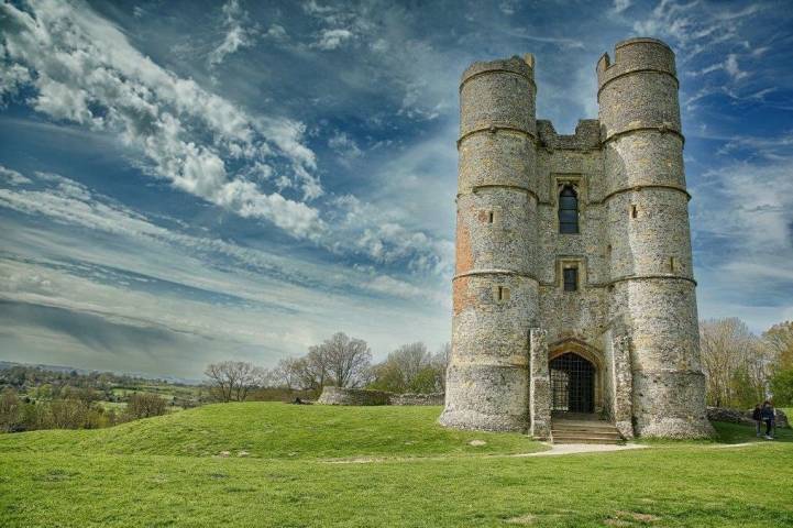Donnington Grove Golf & Country Club - donnington castle - castle in berkshire - Wedding venue in Ne