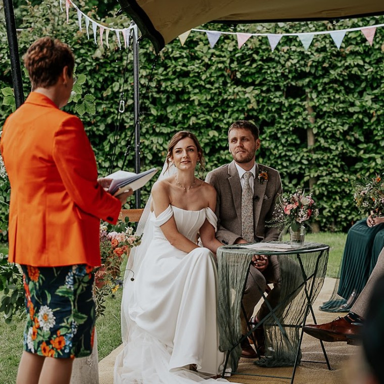 Ruth Mackman wedding celebrant Home Counties Northamptonshire Warwickshire Oxfordshire 