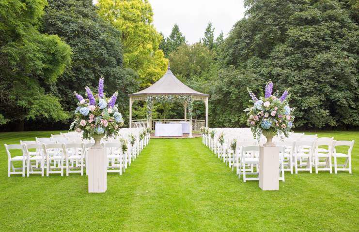 Willow & Blooms Florists in Newbury, Berkshire