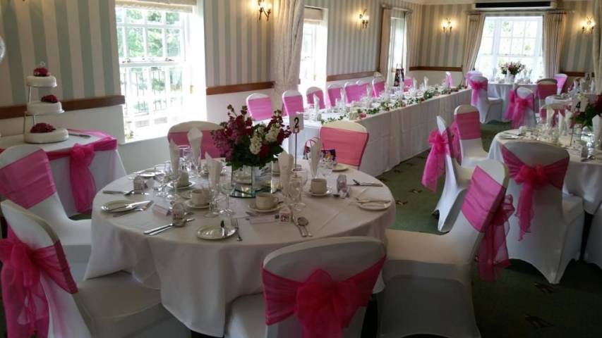 Sand Martins Golf Club, Venues in Berkshire