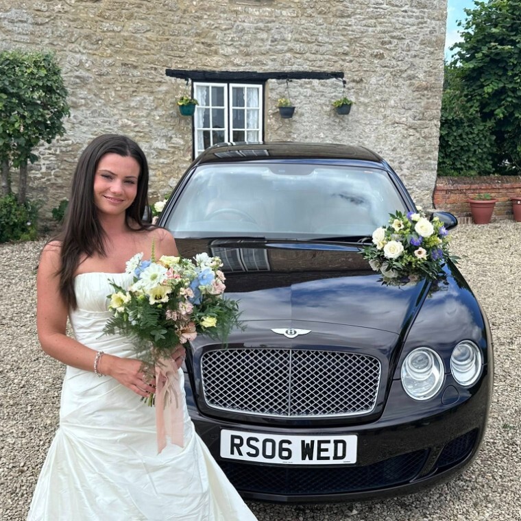 RS Wedding Cars Black Bentley, Oxfordshire & Wiltshire wedding car hire