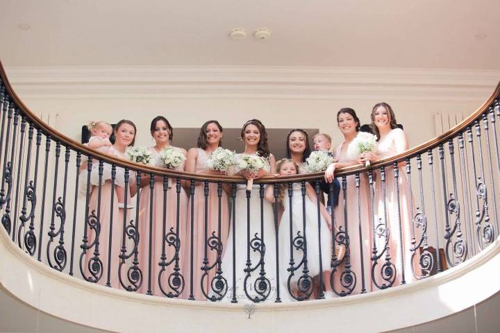 Balcony photo opportunity, ladies in pink