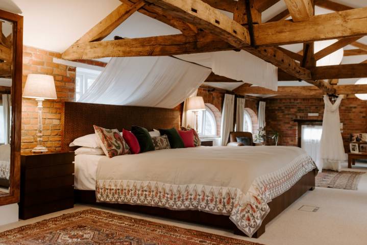 Honeymoon Suite at Wasing Park