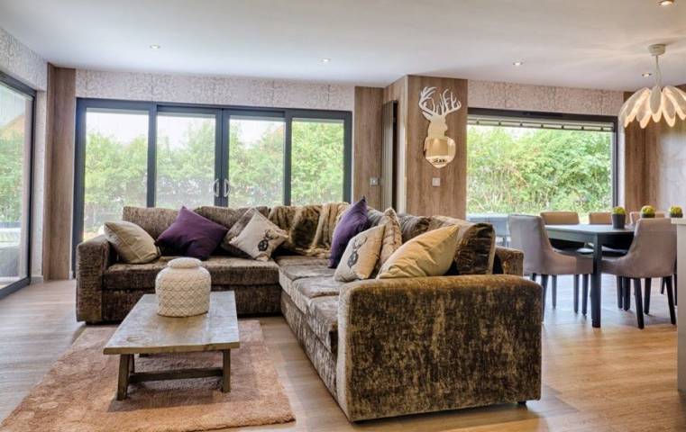 The KP 3 night stay lodge, living area