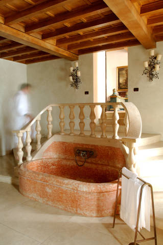 La Posta Vecchia Venues in Overseas