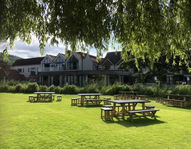 Private Lawn at The Swan At Streatley Venues in Berkshire