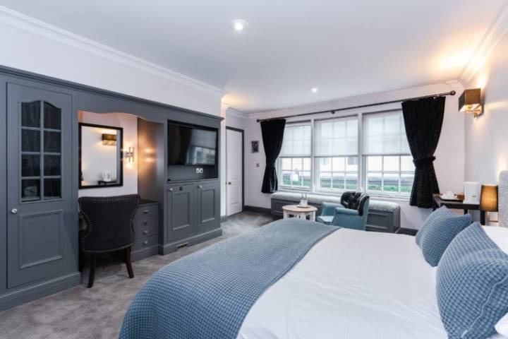 Villiers Hotel Wedding Venue Venues in Buckinghamshire