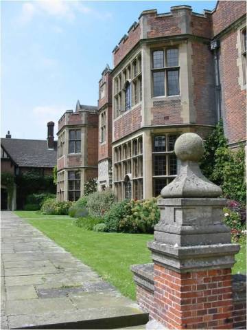 Putteridge Bury Conference Centre, Venues in Bedfordshire
