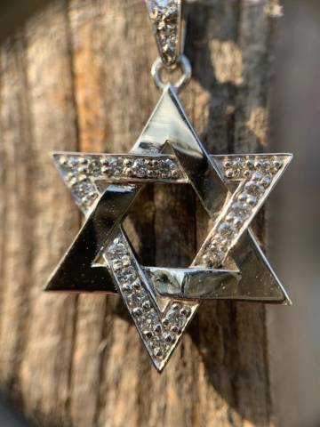 Caan Thomas Jewellery Designer Jewellery in Buckinghamshire