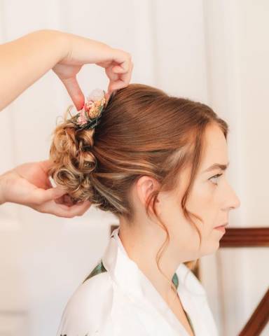 Chloe Lyford Hair Beauty, Hair & Make-up in Oxfordshire