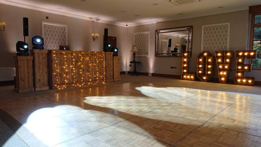 The Wedding DJ's,Discos & DJ's in Suffolk