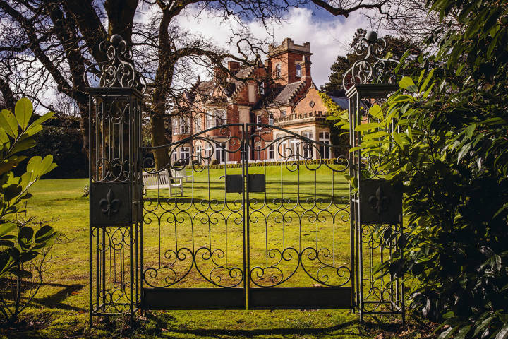 Pendrell Hall,Venues in Staffordshire