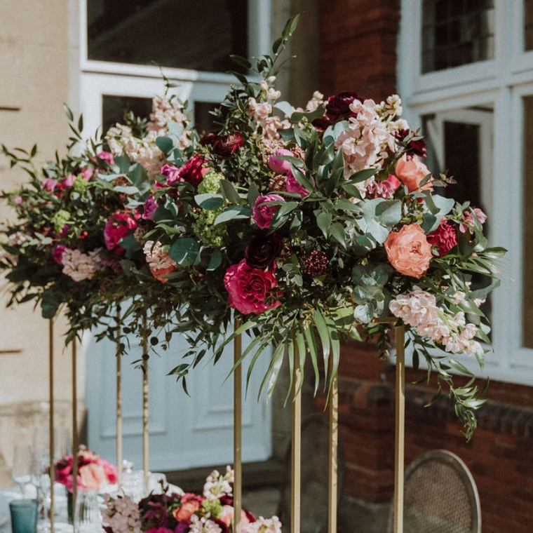 Outdoor wedding table flowers