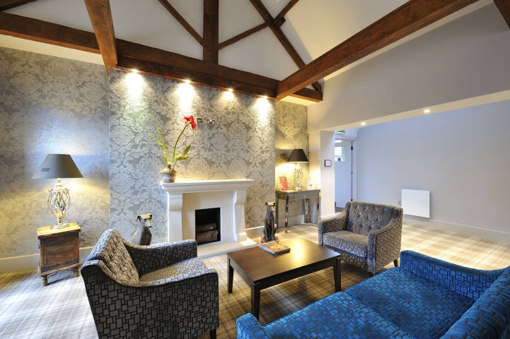 Olde Barn Hotel, Grantham, Lounge