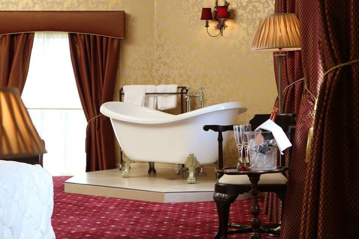 Rossett Hall,Venues in Cheshire