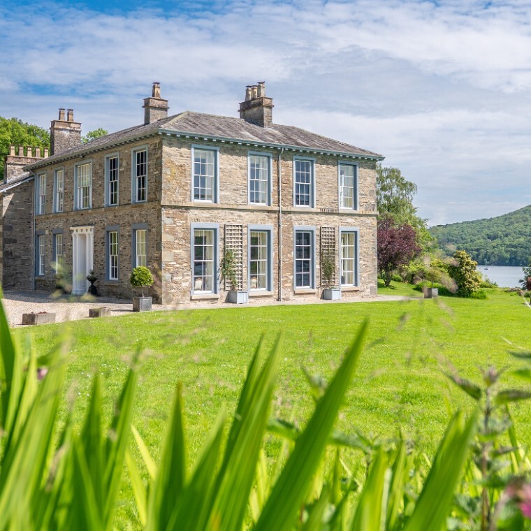 Silverholme Manor, waterside wedding venue in cumbria