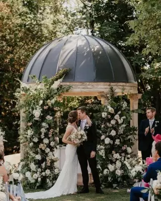 Flowers by Kirsty Ardington Oxfordshire wedding flowers wedding florist