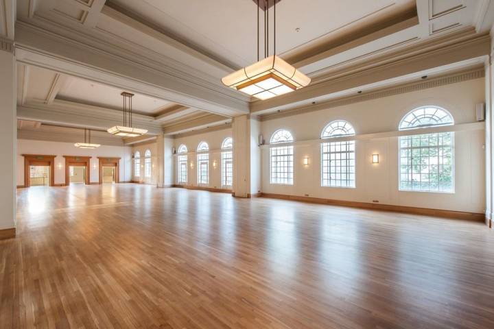 Hackney Town Hall, Assembly Hall