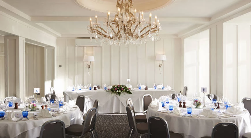 Sidmouth Harbour Hotel Wedding Suite