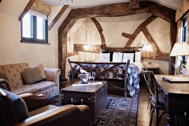 The White Swan Hotel Warwickshire small weddings