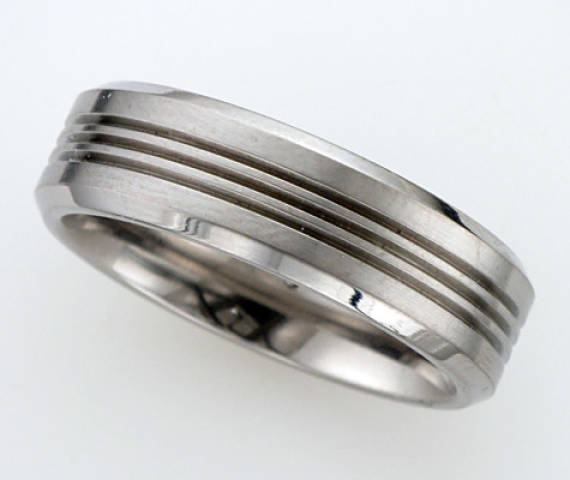 Caan Thomas Jewellery Designer,Jewellery in Buckinghamshire