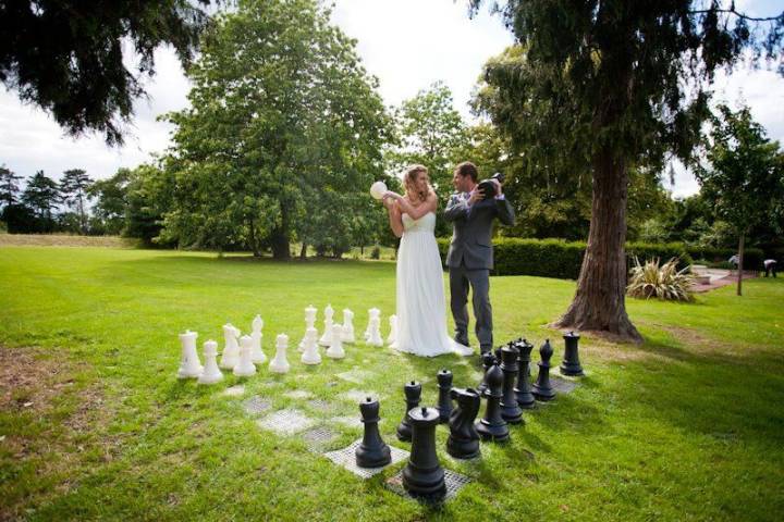 Venues-Receptions in Buckinghamshire. The lovely grounds at The Pinewood Hotel