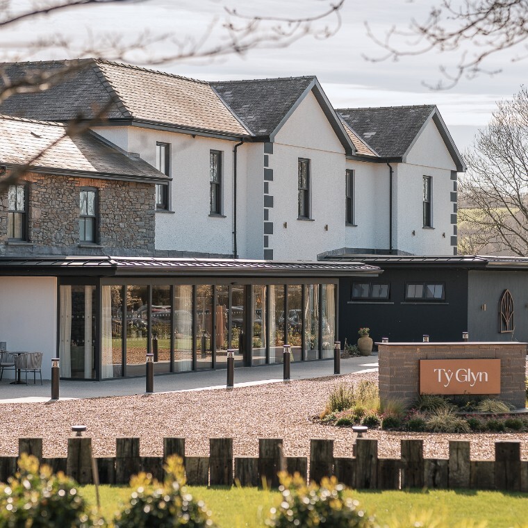 Picturesque entrance and driveway of Tŷ Glyn; a beautifully renovated 19th-century country hotel, restaurant and wedding venue nestled in the tranquil Aeron Valley in Ciliau Aeron, West Wales.