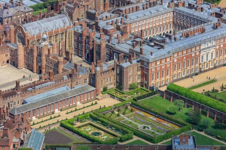 Hampton Court Palace & The Garden Room,Venues in Surrey