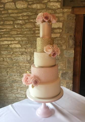 Hayley's Cake Studio, Oxfordshire Wedding Cakes