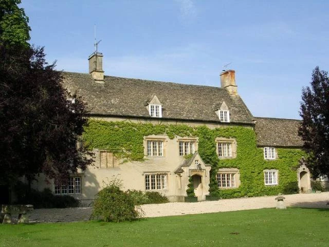 Silver Pear Weddings Ltd, Venues in Oxfordshire