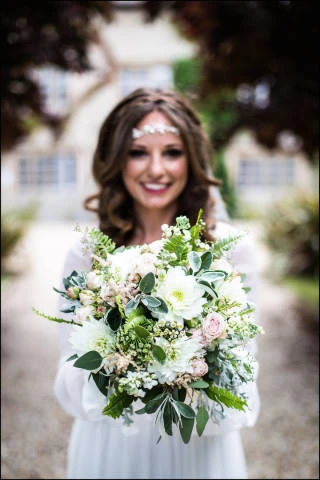 Flowers by Kirsty,Florists in Oxfordshire
