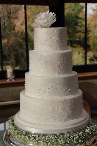 Dolce Lusso Cakes,Cakes and Sweet Treats in Oxfordshire