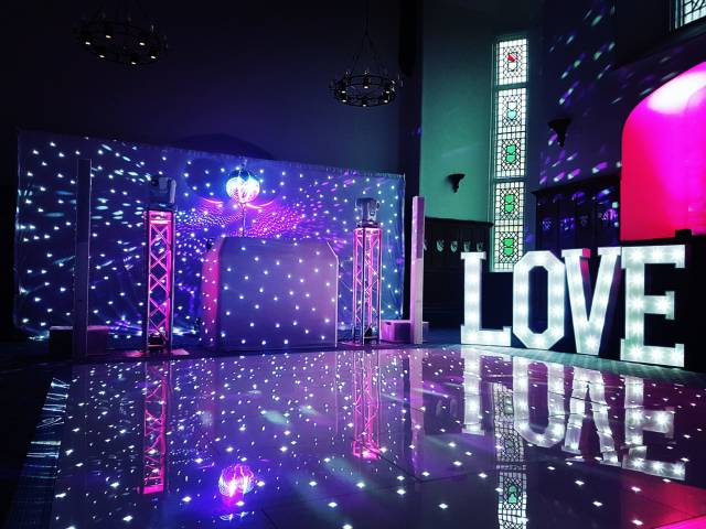 DJ2K Professional Wedding DJs Discos & DJ's in Surrey