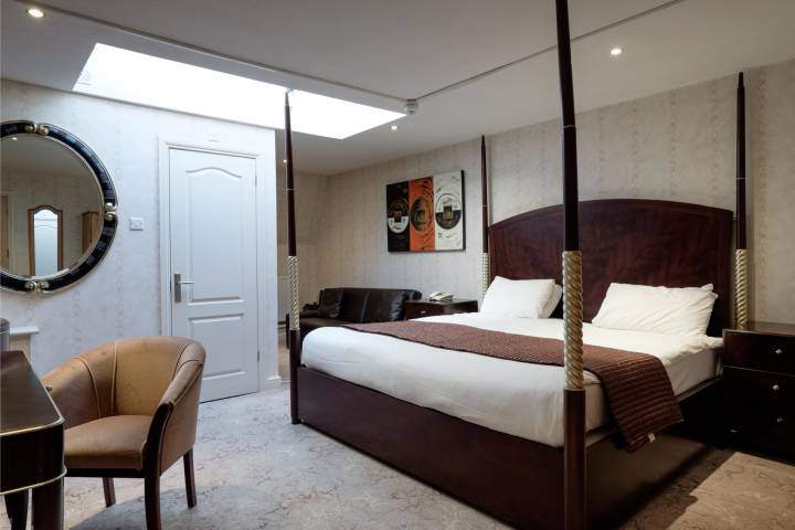 Cathedral Hotel,Guest Accommodation in Staffordshire