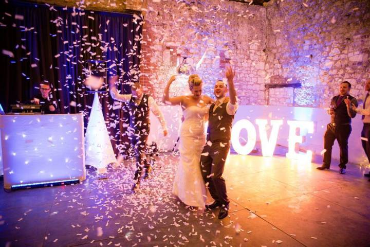 Monks Barn,Venues in Berkshire