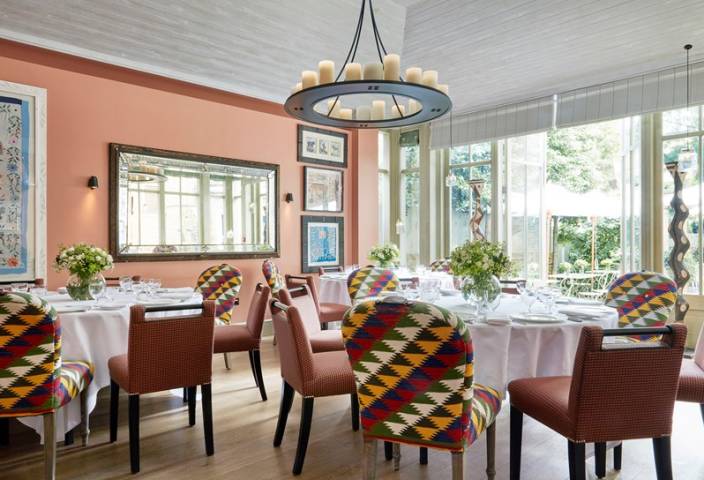 Number Sixteen,Venues in West London