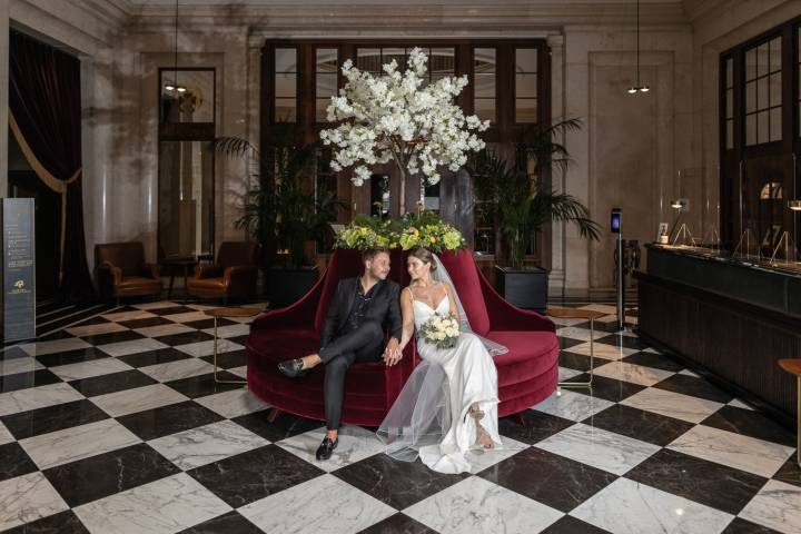 Love Wedding Photos And Film Photographers in Midlothian
