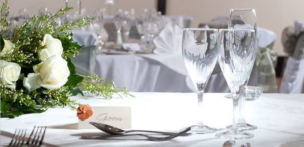 Civil ceremony venue at Stirrups Country House Hotel, Venues in Berkshire