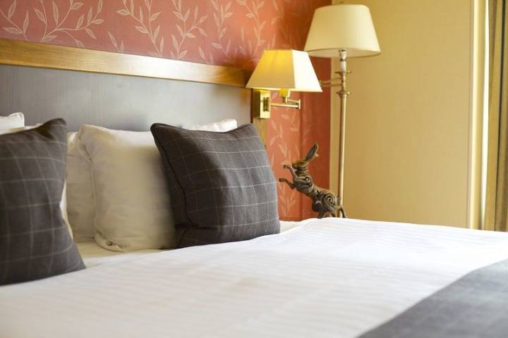 Bell Inn Hotel, Venues in Hampshire