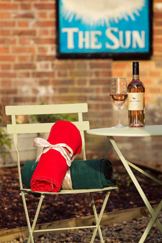 The Sun Inn,Venues in Surrey