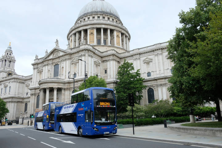 Golden Tours Transport in Central London