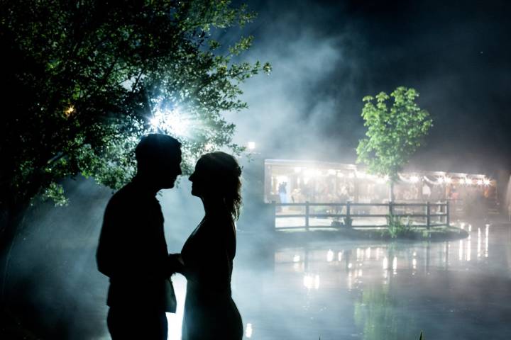 Yarlington Barn, A Lakeside Wedding Venue in Somerset