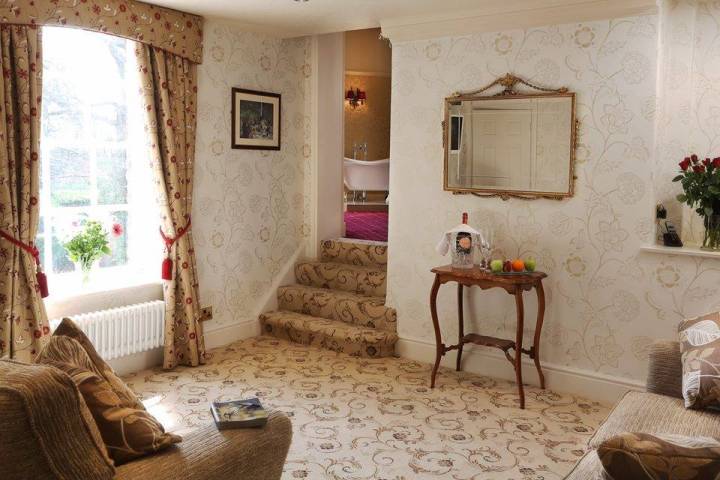 Rossett Hall,Venues in Cheshire