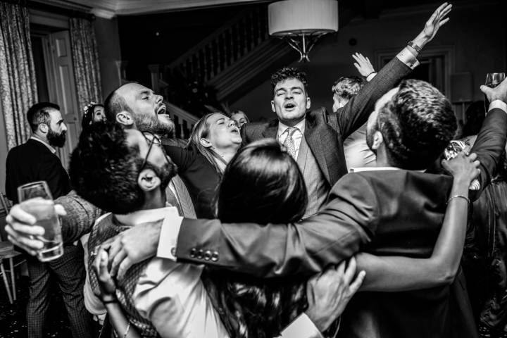 Fizz and Groove Discos & DJ's in Surrey