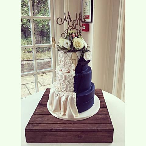 Wedding Cakes By Lisa Broughton Cakes and Sweet Treats in Surrey