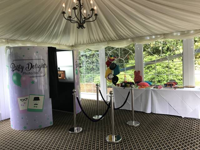 Photo Booth Hire from Party Delights Photo Booth Entertainment in Hampshire