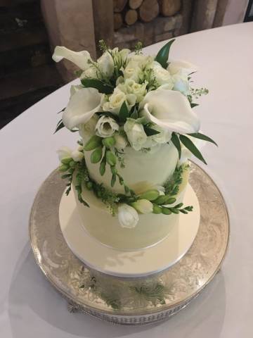 Hayley's Cake Studio, Oxfordshire Wedding Cakes