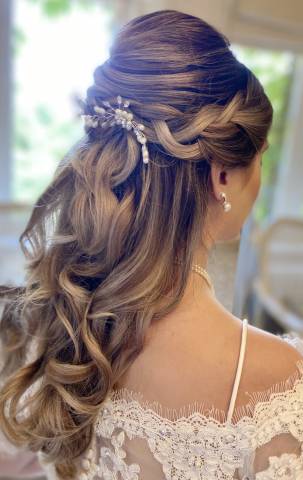 Suzanne Hale Wedding Hair Specialist Beauty, Hair & Make-up in Gloucestershire